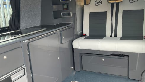 Luxury T6 Volkswagen Campervan