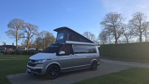 Happy  – LWB Volkswagen campervan - 4 Berth fully kitted out 