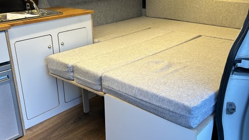 Lexy – 3 berth Renault campervan from 2019