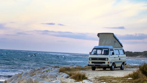 Louise Michel – Combi VW T25 T3 4/5 Pers Voorziening Van Westfalia