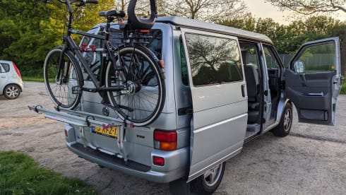Beautiful and powerful T4 Volkswagen camper bus