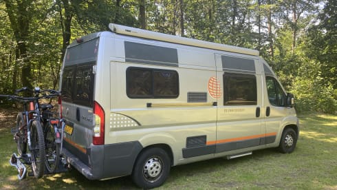 Lovely 2p Dethleffs bus with 160 hp