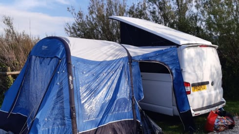 Talullah Zog – 4 berth Volkswagen T5 Campervan from 2012
