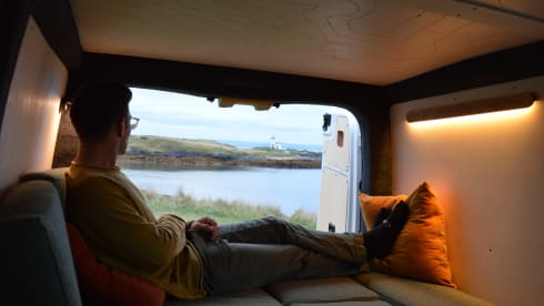 Juniper – Op maat gemaakte Kia PV5 elektrische ecocamper in Edinburgh | Ohm Campers