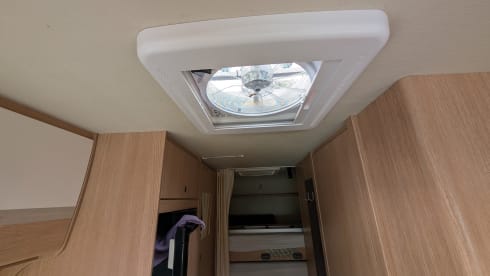 gezinscamper – 6p Sunlight alcove from 2016