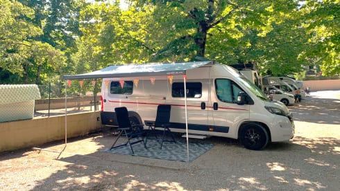 Maliki II – 5***** Dethleffs CamperVan - 2023 - full option - 6.4 meters - 140 hp