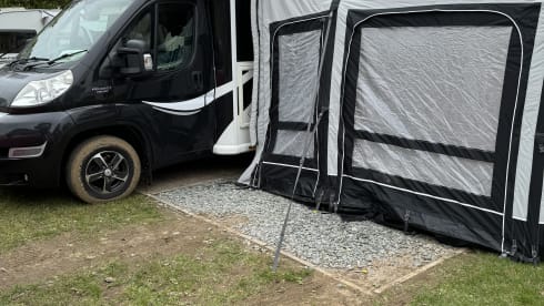 6 berth Peugeot semi-integrated from 2013