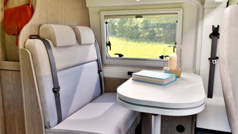 Nr. 1 Carado 'Just Go'  Automaat – Campervan avventuroso, nuovo dal 2025 e completamente equipaggiato.