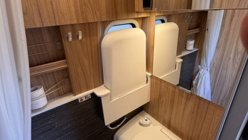 Hogan – 4p Mercedes Hymer 4x4 - 2023