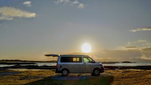 Mork! – Live the van-life dream. Fully equipped VW T6 
