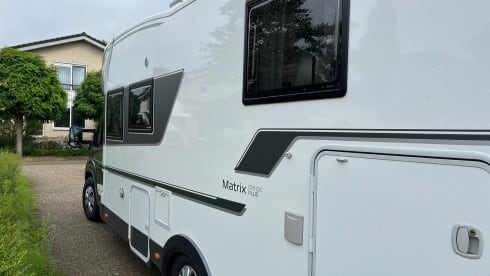 Luxury 4-person Adria Automatic