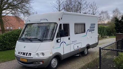 B544 – 5p Hymer integrated uit 1999