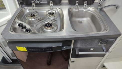 Bart en M-P – 4p Chausson semi-integrated uit 2020