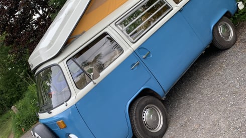 Bonnie – VW Westfalia bus