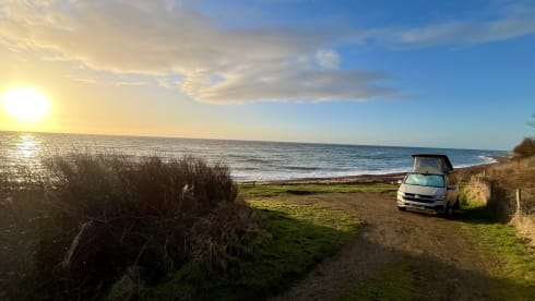 Colin – Our new high spec VW T6 Campervan who's keen to travel with you