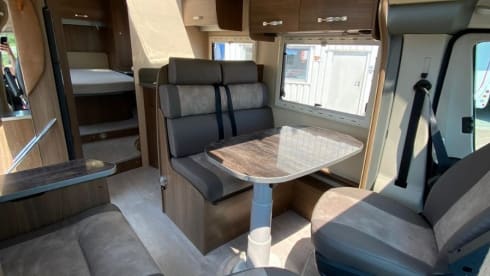 4-person Chausson semi-integrated from 2012