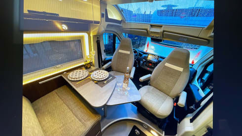 japie – Camper bus Globecar Summit 640 Pössl 2020