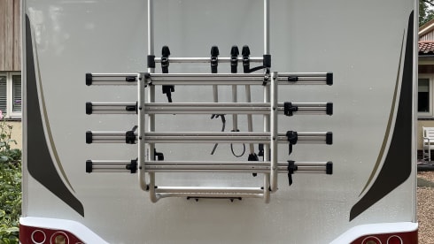 Luxurious and modern family camper for 4 (5-6) people