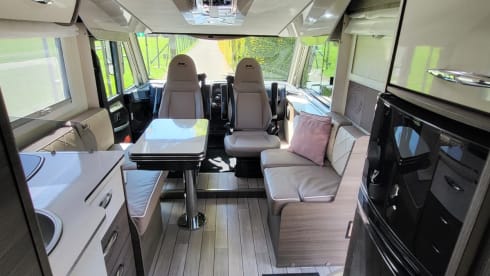 4p McLouis integrated uit 2020