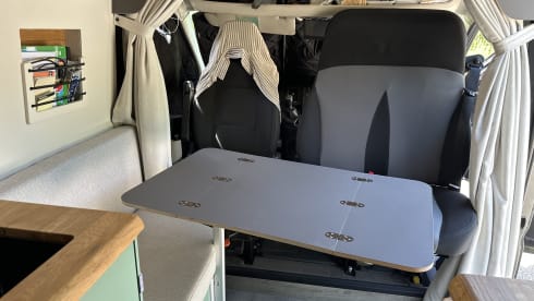 Serenity – 2p Peugeot Boxer L3H2 Volledig Uitgerust