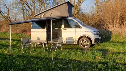 Cali-Waka – 4pers. 2023 Volkswagen California Coast Van