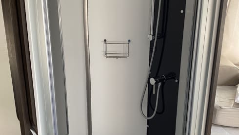The Ket Mobiel – 4p Benimar semi-integrated uit 2022
