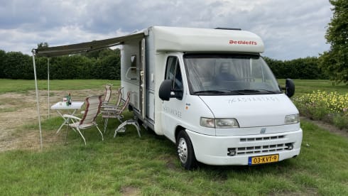 Comfortable 4p Dethleffs camper - 2001