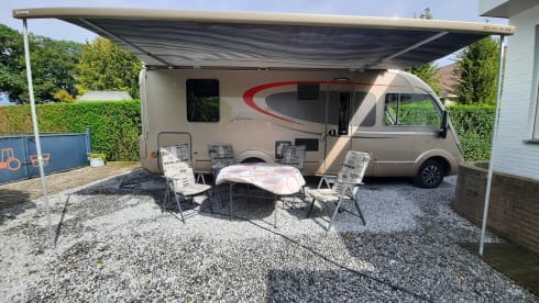 GIPA CAMPER – LUXE MOBILHOME INTEGRAAL BURSTNER met WIFI binnen EUROPA