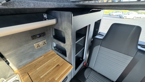 Poppy the pop top – 2 berth + 2 Kids Ford camper van 2018