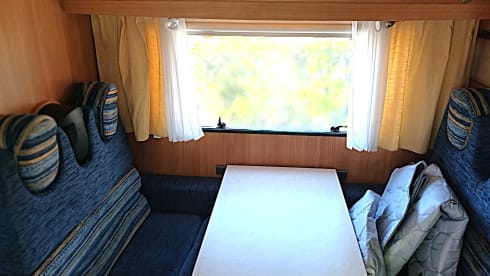 6-seater Ford Chausson (alcove) 2008