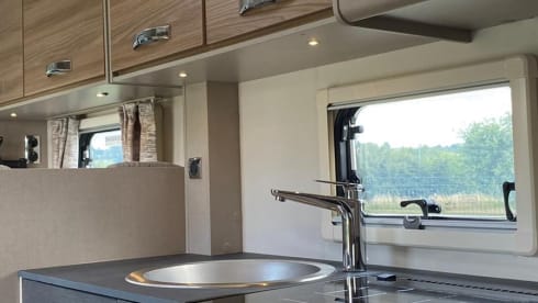 Swift 464 – Swift Edge 464, 4 Berth Motorhome With Bike Rack 