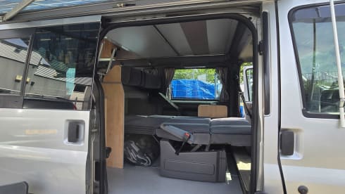 'The Nugget' – 4p Ford bus uit 2003