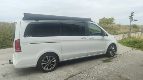 Mercedes-Benz Wohnmobil für 4 Personen ab Baujahr 2020