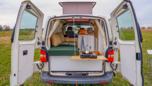 LEOPARD – Unique Volkswagen Camper (M+S Alpine tires and Euro 4!)