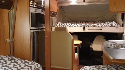 Bernie G – Luxurious and spacious high quality German built integrated motorhome