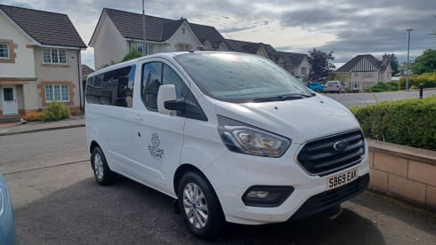 Freddy the Campervan – Freddy the Campervan – Cosy Quirky Van for Two Near Glasgow