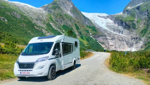 Camper Ledegem – Moderne practische camper voor Onvergetelijke Reizen
