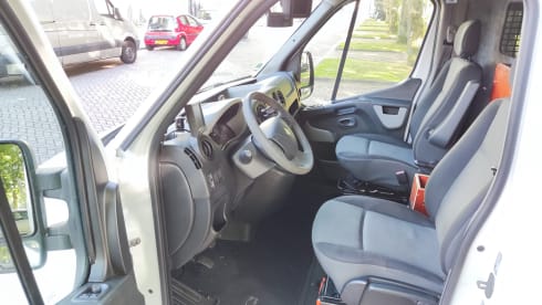2p Renault bus uit 2014