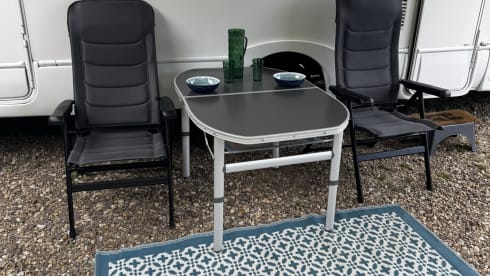 Bastard – Camping-car familial haut de gamme, 5 personnes, très complet avec inventaire