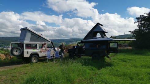2p Land Rover rooftop from 2001