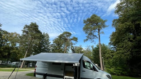 De Camper zonder Naam – Wunderschöner Mercedes-Benz Zweisitzer 