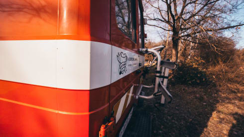 Pablo – Fire brigade bus & sturdy camper for your next adventure