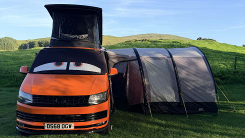 Nemo – 4 berth dog friendly campervan with Pop top
