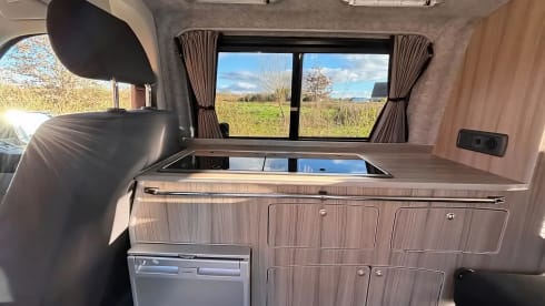 VW T6 Pop Top Campervan- Sleeps 4