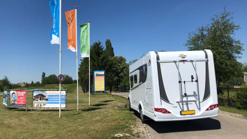 CARADO T338 Camper Clever Edition 2021 with air conditioning