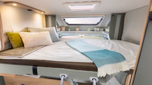 ZIPVANA – DETHLEFFS JUST T 7052 DBM