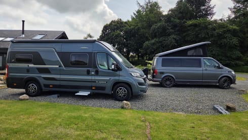 Rambling Retreat – Adria Mobil-Bus mit 2 Schlafplätzen ab 2024