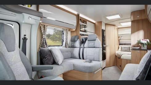 4 berth Bailey autograph 74-4