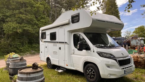 Charlie – Weinsberg CaraHome Alkoven