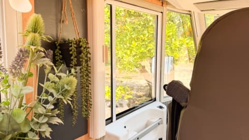 🌴Happy place🌴☀️ – Luxury Ibiza-style integral camper | 4p | Fly & Drive Costa Blanca”🌴